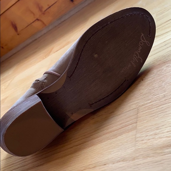 Brand new Sam Edelman Petty in Honey Suede, 7.5 - Picture 5 of 7